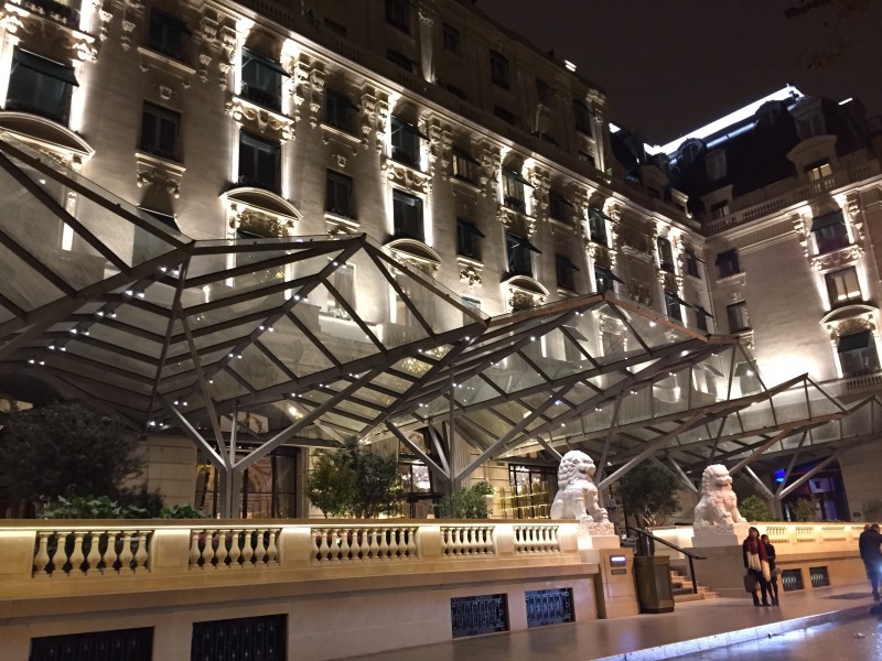 Restaurant L'Oiseau Blanc * (75016 Paris) - Newtable.com