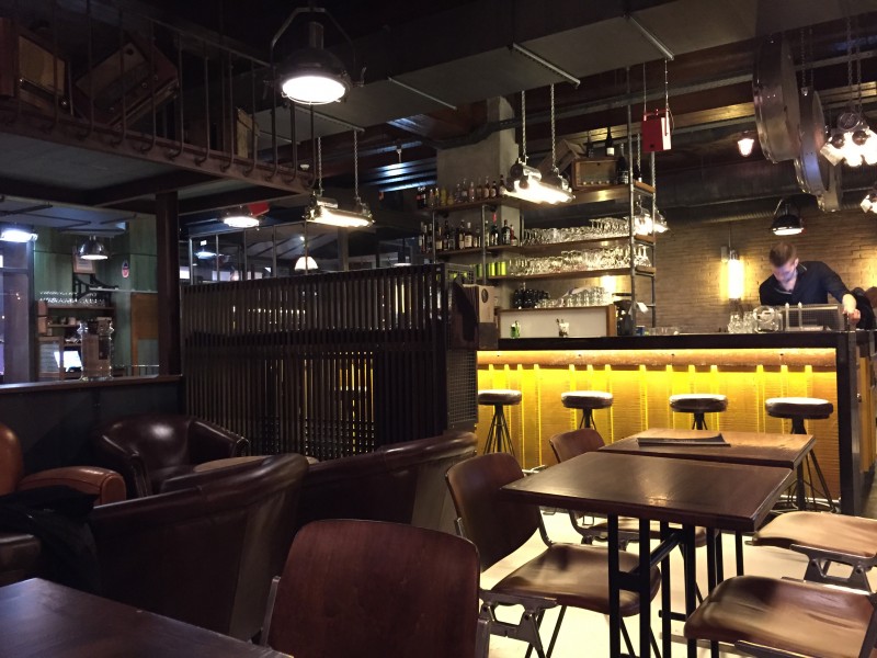 The Place To  Paris 17