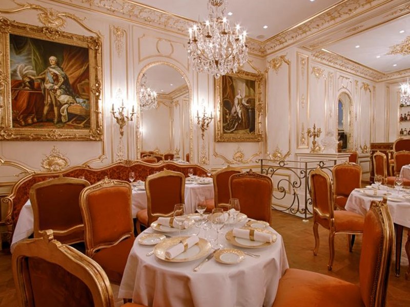 Le Bien Aimé  Paris 8