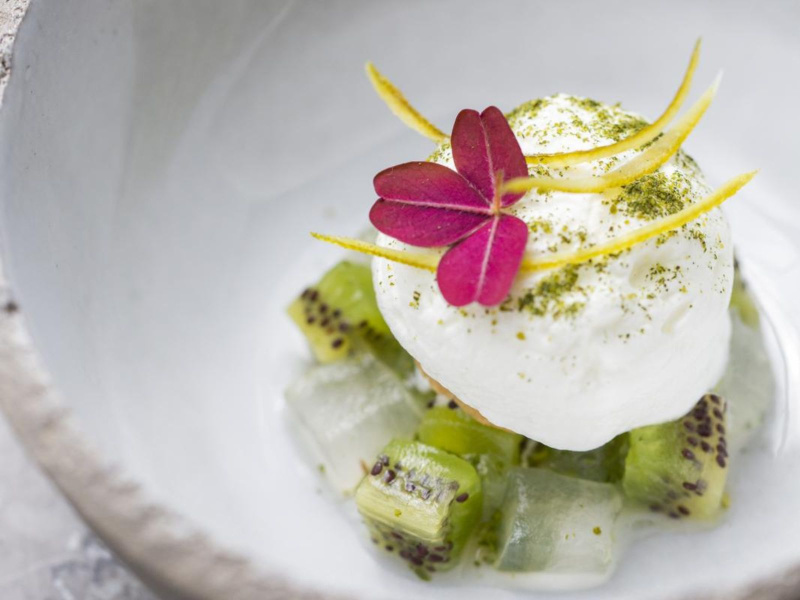 Restaurant F  Paris 75116