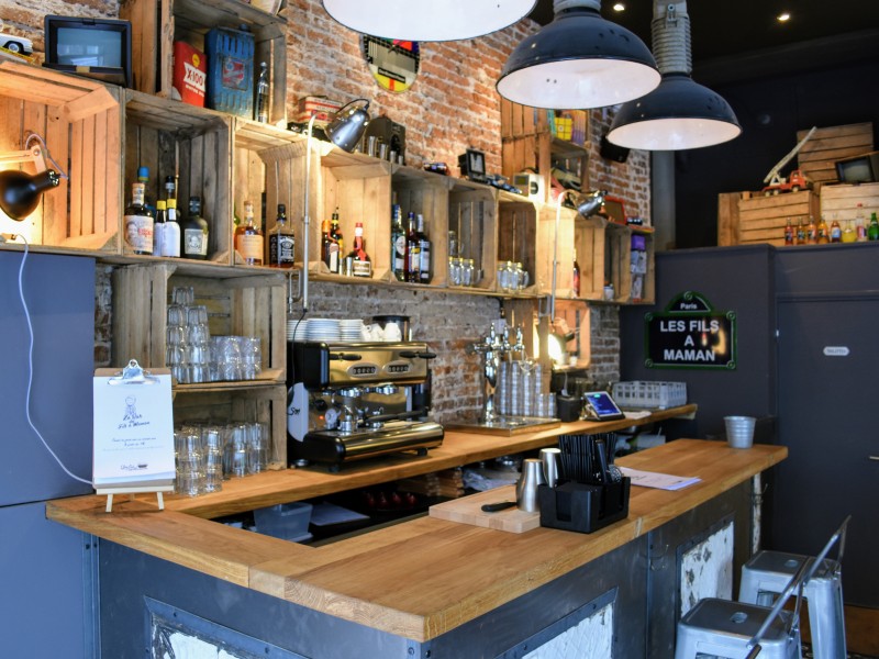 Le Bar des Fils à Maman Paris 9