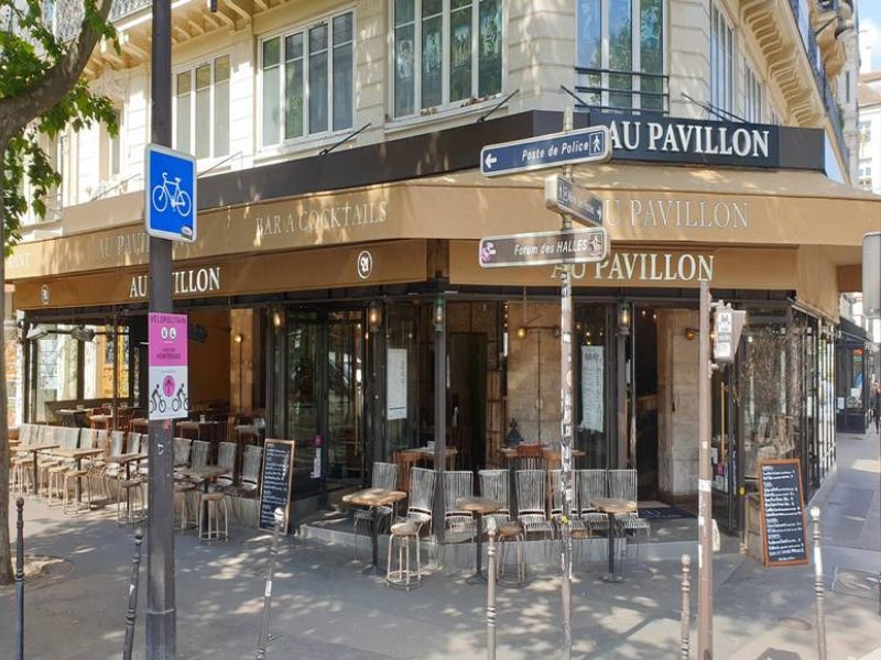 Au Pavillon Paris 1
