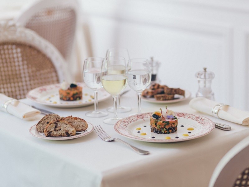 Les Caryatides Paris 8