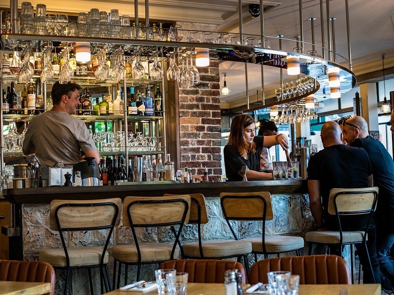 Loui’s Corner  Paris 10