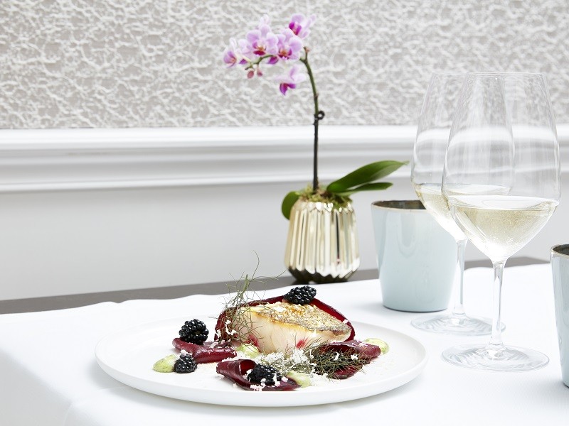 Cléo - Hôtel Narcisse Blanc & Spa Paris 7