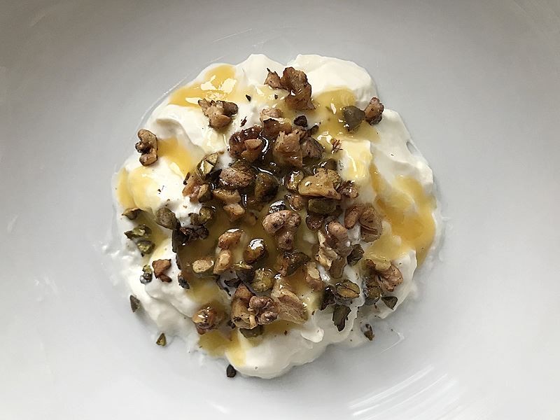 SŪRI Restaurant & Deli Paris 2