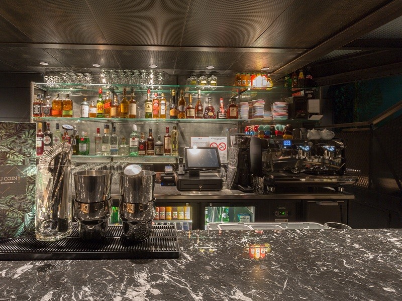 Au Coin ! Bistrot Bar Chic Paris 17