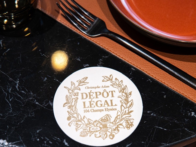 Dépôt Légal 104 - Champs Elysées Paris 8