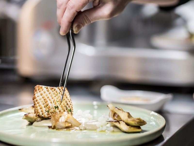 Emporio Armani Caffè Paris 6