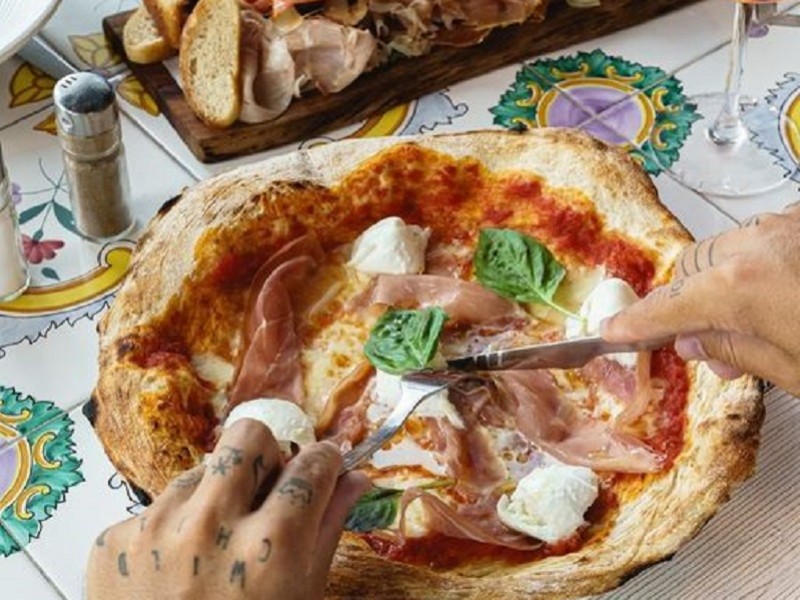 IT Trattoria - Table Square Paris 92800