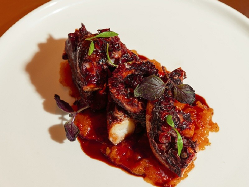 Hiru Paris Montmartre Paris 18