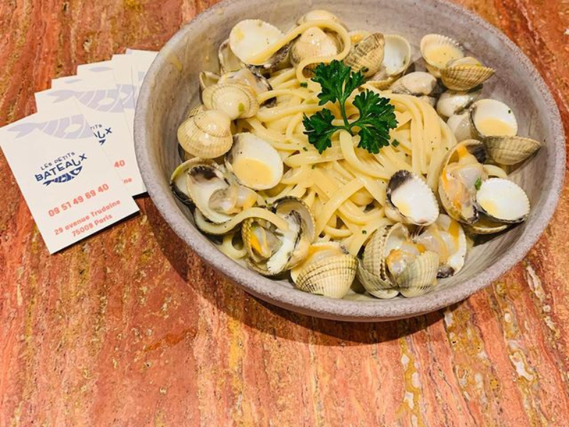 Les Petits Bateaux Paris 9