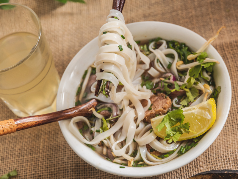 La Cantine Viêtgétarienne by Phood Paris 9