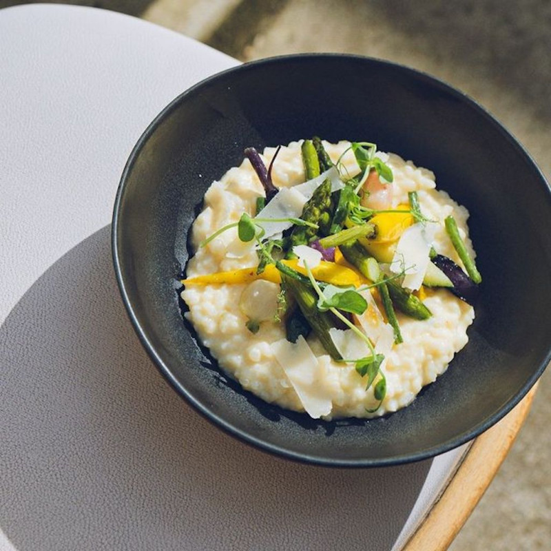 Osabak by Les tontons du tartare Paris 92100