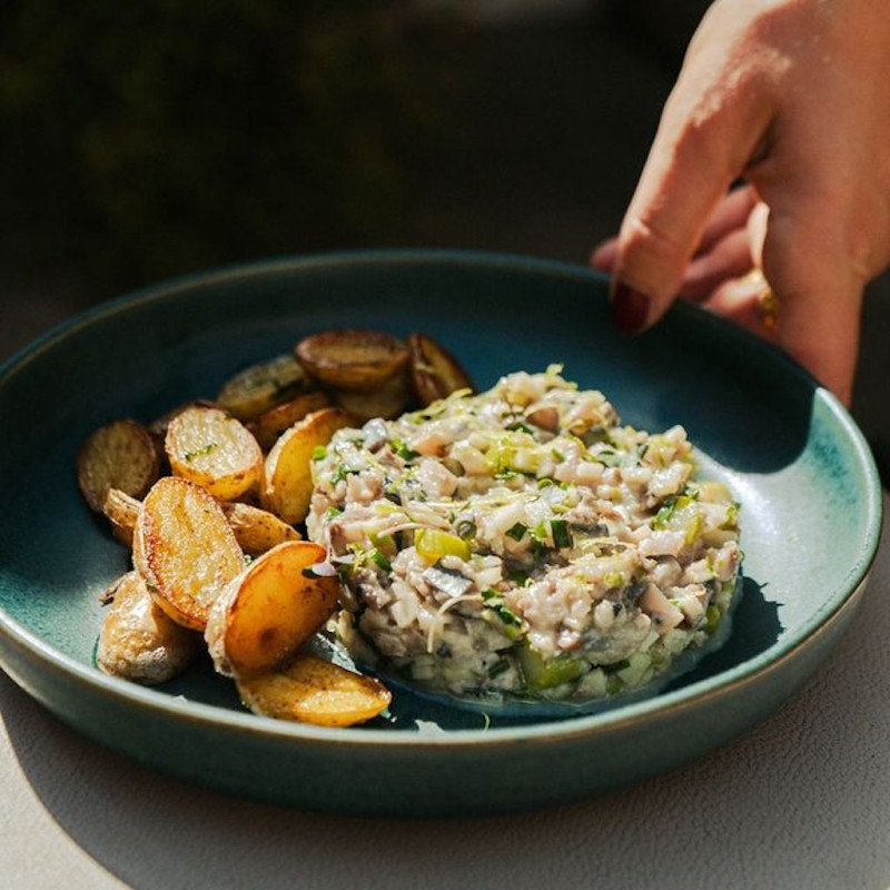 Osabak by Les tontons du tartare Paris 92100