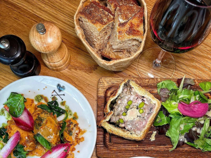 Tonton de la butte  Paris 18