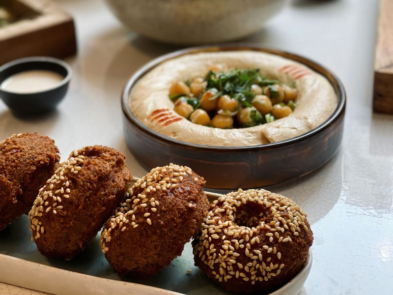 Qasti Green  Paris 2