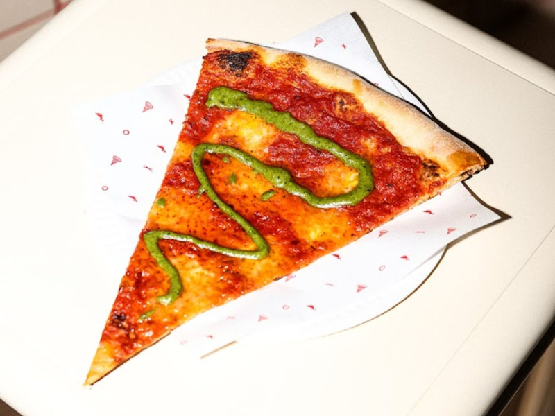 Jay's Pizza Paris 10