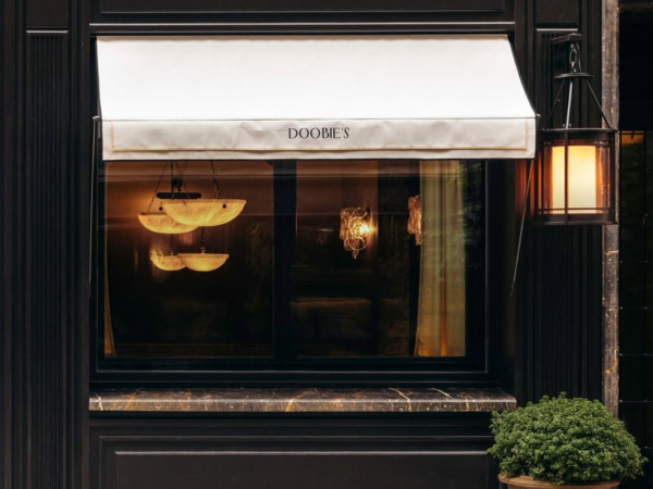 Doobie's Paris 8