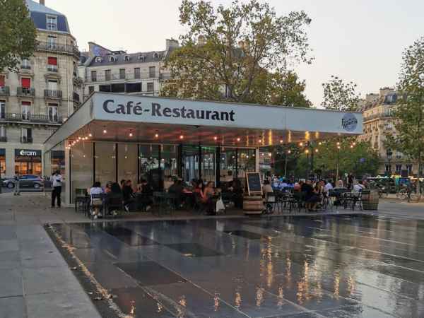 Fluctuat Nec Mergitur Paris 10